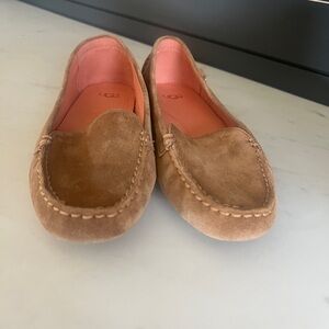 UGG loafer . Only worn a few times. Clean. Non smoking  home.
